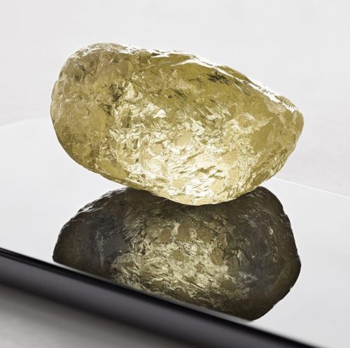 552 Carat Canadian rough diamond