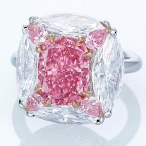 bubble-gum-pink-Diamond-ring