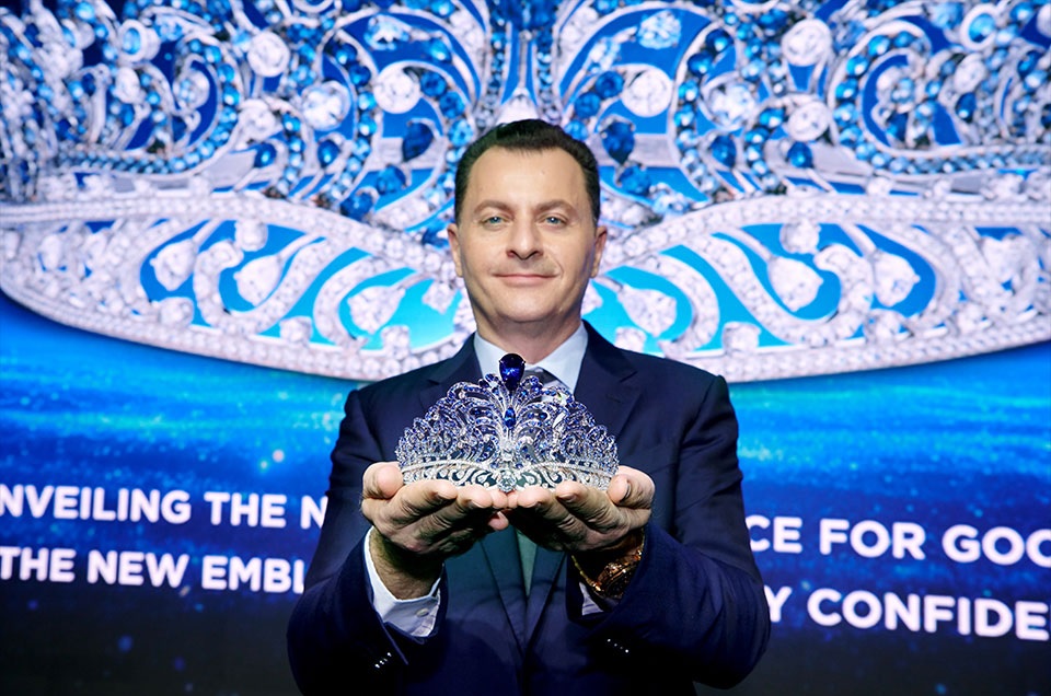 Mouawad Unveils $5.75M Miss Universe Crown Featuring Sapphires and Diamonds