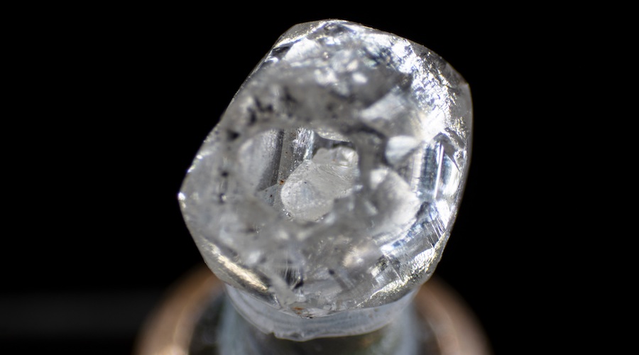 De Beers finds diamond within a diamond, names it the “Beating Heart”