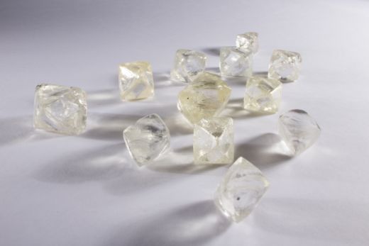 Western officials travel to India for long-awaited G7 ban on Russian diamonds