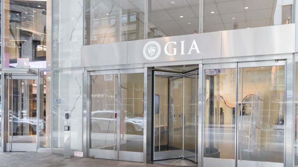 GIA Helps in Recovery of Stolen Diamonds Worth Nearly $475K