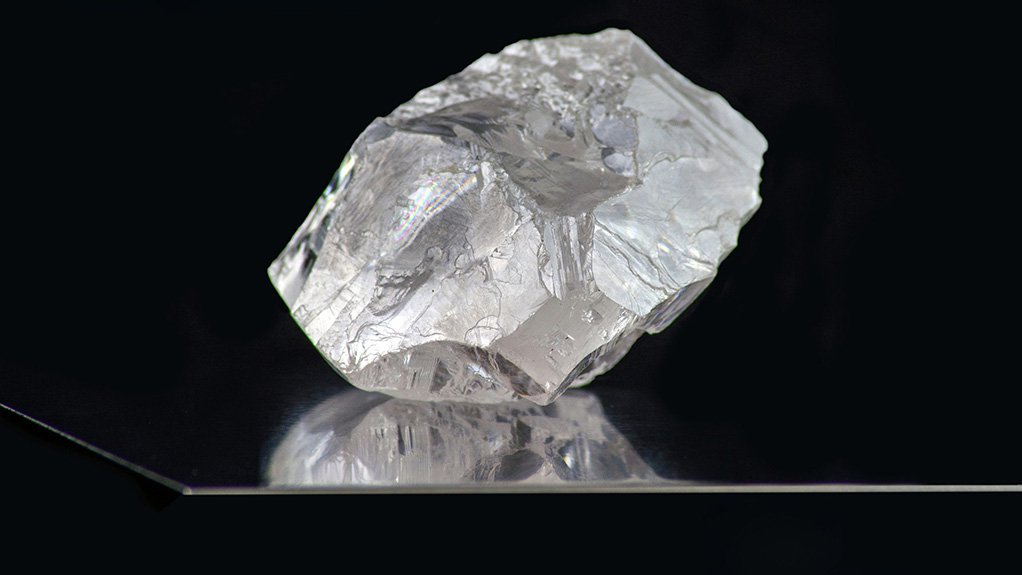 Lucapa sells three diamonds for $10.5m in first tender