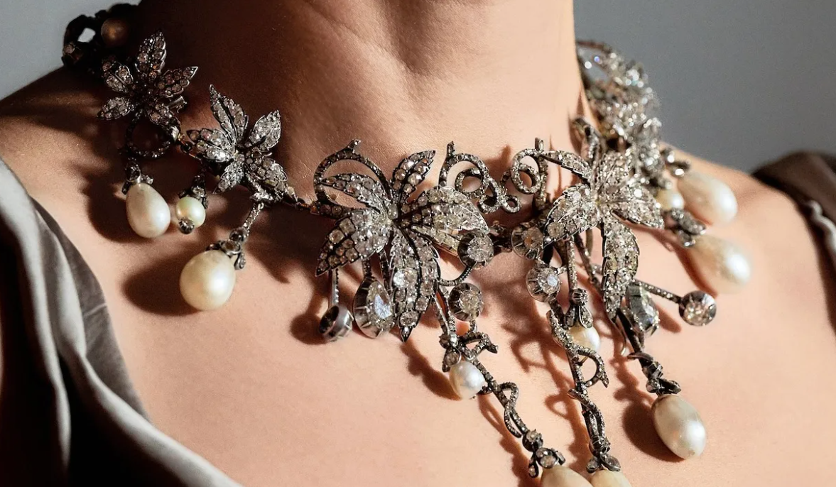 Sothebys diamond necklace