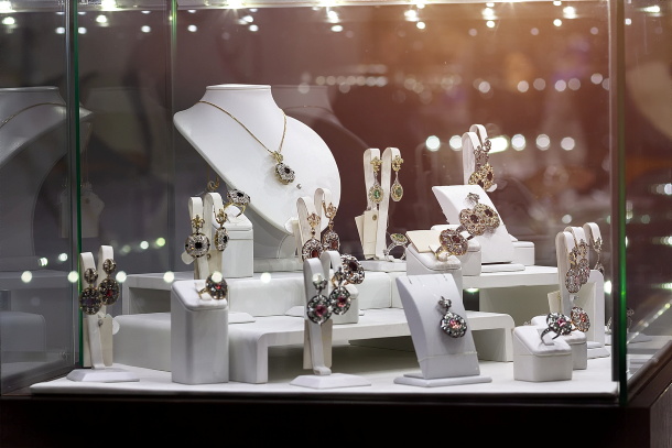 US Jewelry store sales