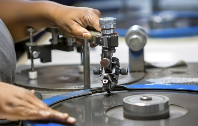 India's polished diamond exports dipped by 3.6 per cent year-on-year