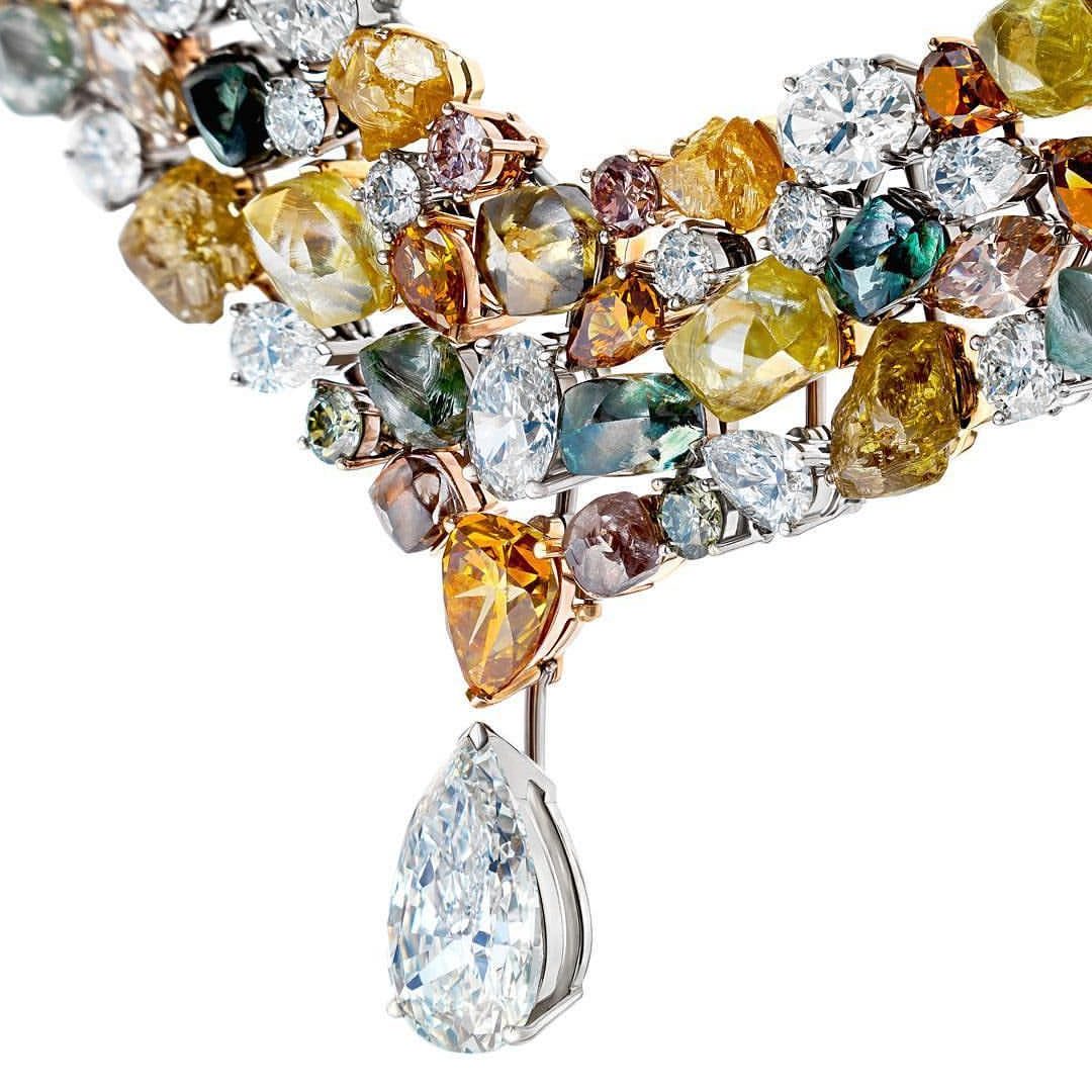 De Beers' Talisman necklaces, where exquisite artistry combining rough and polished natural diamonds